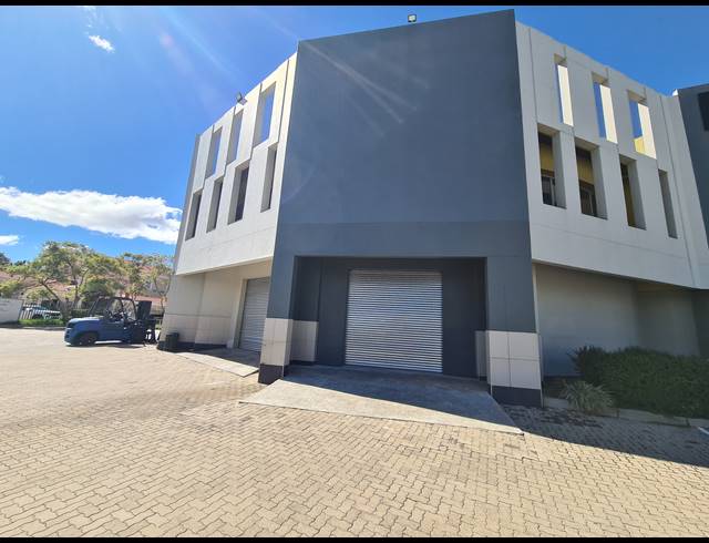 429M² OFFICE TO LET IN HALFWAY HOUSE